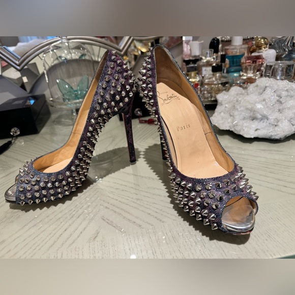 Christian Louboutin pumps size 37.5 🔥 - Picture 2 of 3